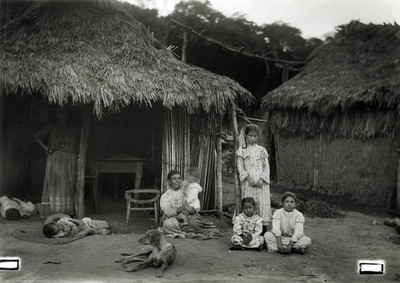 Familia rural, retrato de grupo