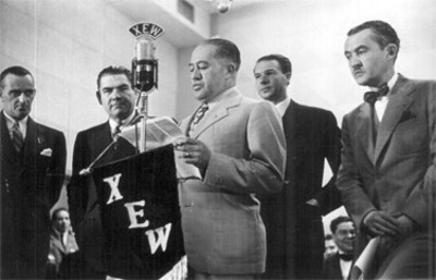 Maximino Ávila Camacho pronuncia discurso en la XEW