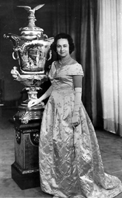 Eva Sámano, retrato