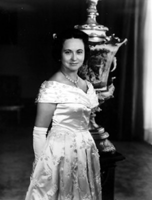 Eva Sámano de López Mateos, retrato
