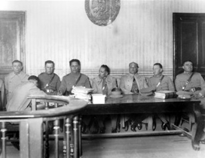 Militares durante un juicio