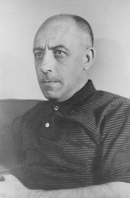 Luis Enrique Erro, retrato