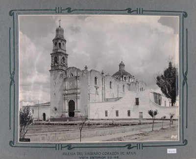 Vista de la Iglesia de la Asunción y del Sagrado Corazón de Jesús