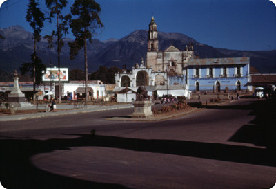 Convento de la Asuncion, visto desde la plaza