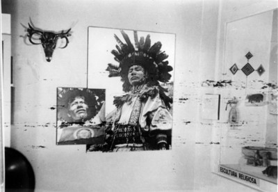 Sala con escultura religiosa de los huicholes, montaje en el Museo Nacional de Artes e Industrias Populares