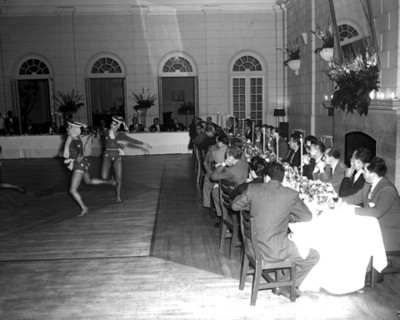 Bailarinas durante evento social