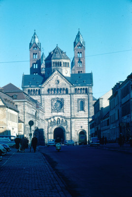 Fachada principal de la catedral de Speyer