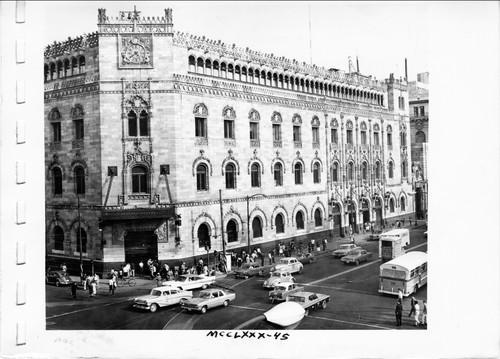 Palacio Postal de México y Eje Central Lázaro Cárdenas
