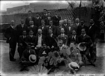 Miembros de la "Asociación del Colegio Militar", retrato de grupo