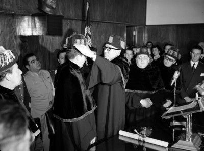 Miguel Alemán Valdés al ser nombrado Dr. Honoris Causa