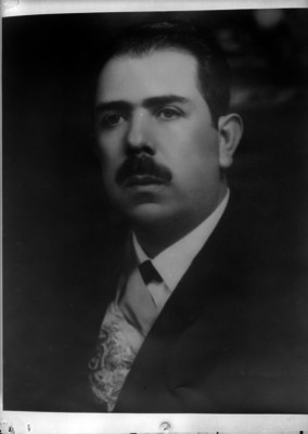 Lázaro Cárdenas, retrato