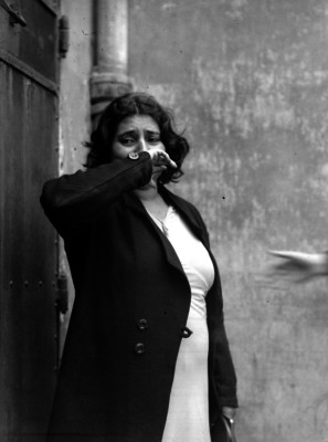 Prostituta junto a una puerta, retrato