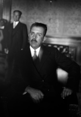 Lázaro Cárdenas, retrato