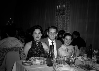 Personas durante un banquete en el Salón Piamonte