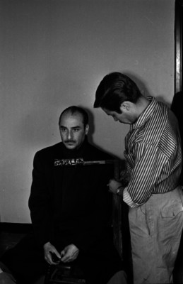 Roberto Morales Reyes con su número de filiación, retrato