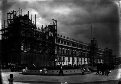 Obras de restauración en el Palacio Nacional, vista parcial