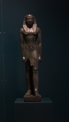 Faraón Psamético II