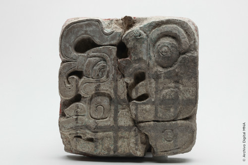 Escultura glifo o símbolo