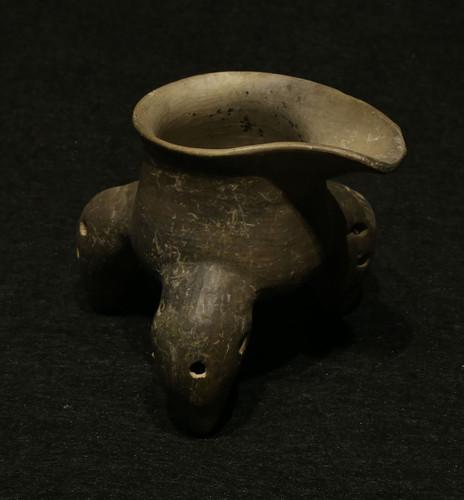 Vaso trípode