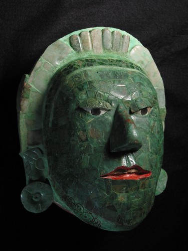 Máscara de jadeíta